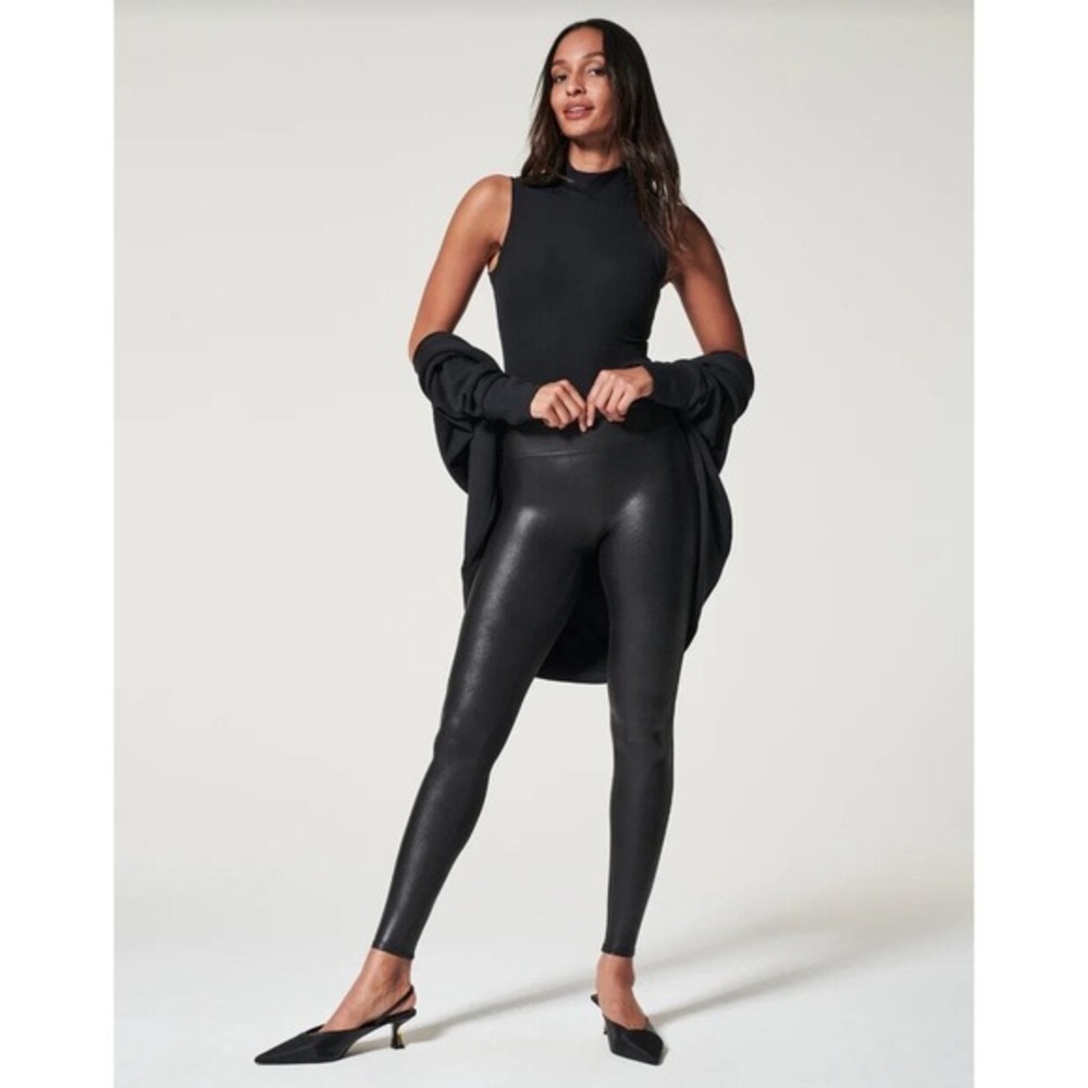 Spanx Faux Leather High Rise Women's Leggings Yoga Pant Atheisure XS Black‎